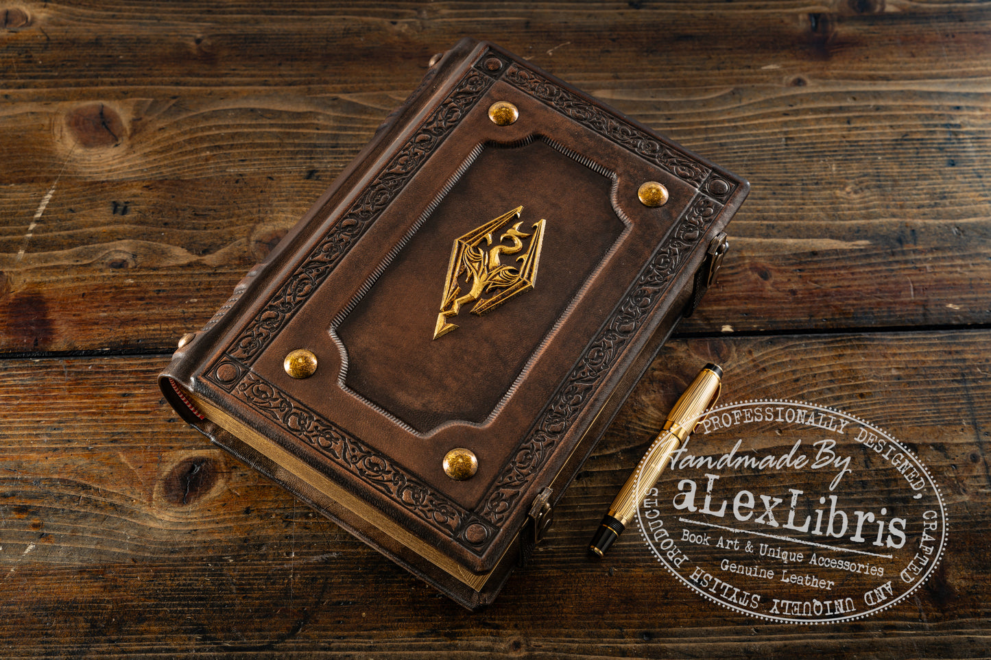 Skyrim Leather Journal: Large 7.5 x 10 Inches, 600 Blank Pages - Embrace the Eternal Cycle with this Antiqued Leather Journal
