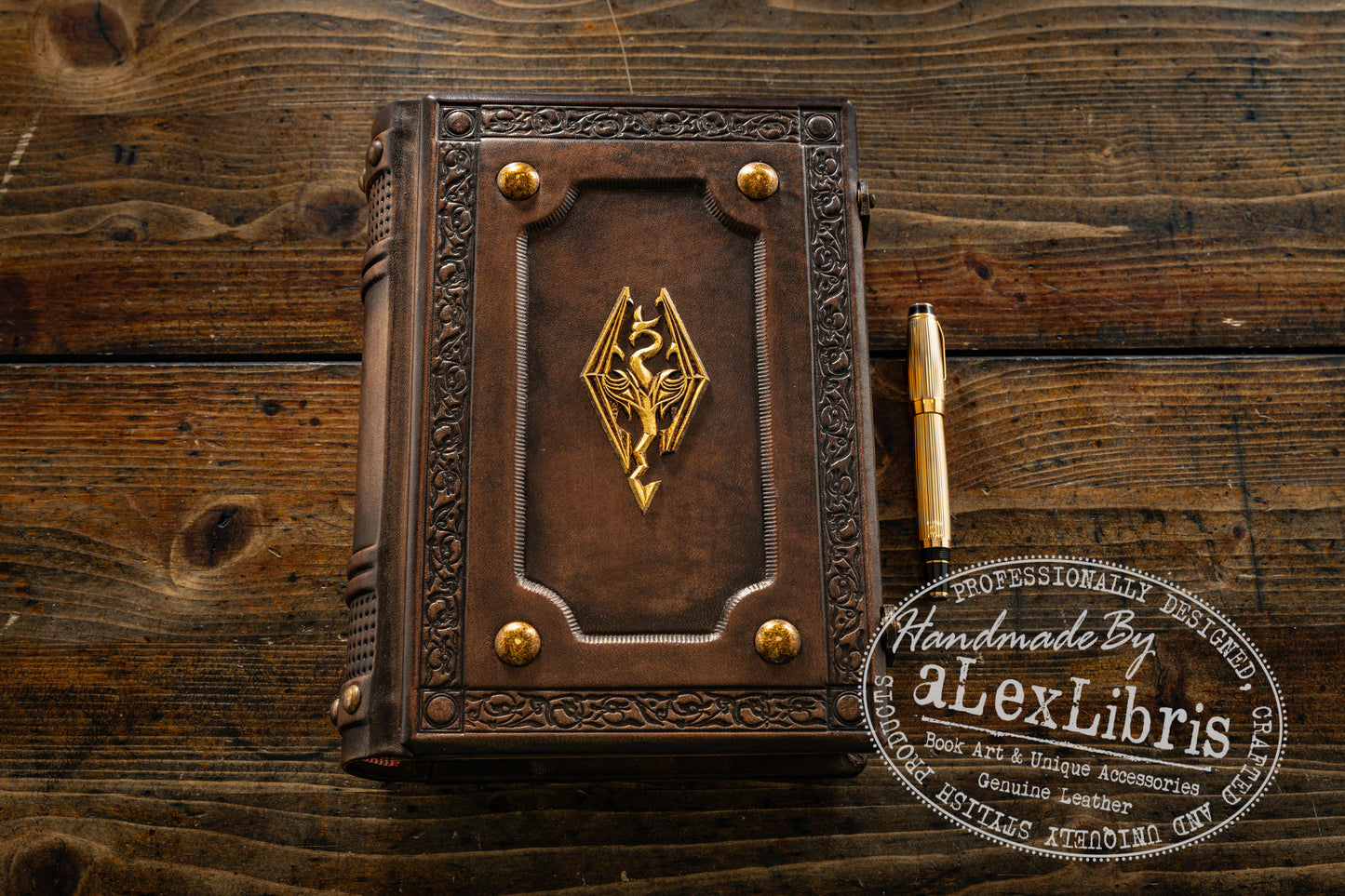 Skyrim Leather Journal: Large 7.5 x 10 Inches, 600 Blank Pages - Embrace the Eternal Cycle with this Antiqued Leather Journal