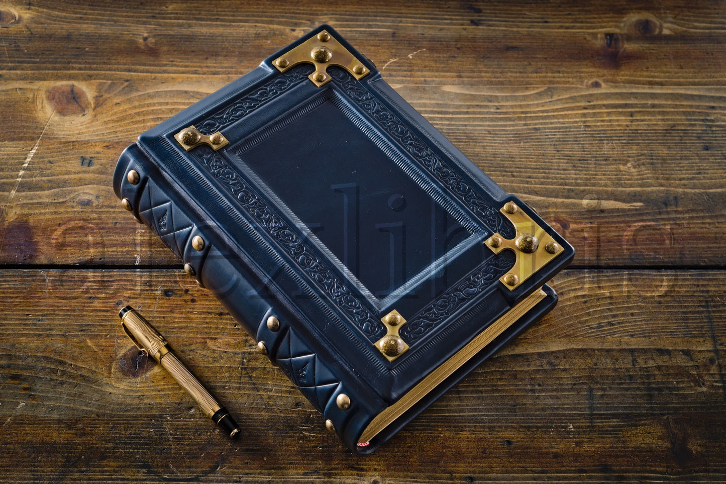 Medieval Leather Journal: Large 8 x 10 Inches, 600 Blank Pages - Delve into the Mystical World with this Enchanting Book of Shadows, Magical Journal, and Traveler Sketchbook