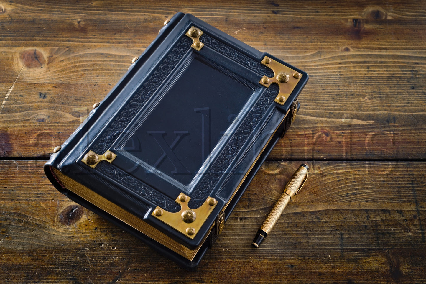 Medieval Leather Journal: Large 8 x 10 Inches, 600 Blank Pages - Delve into the Mystical World with this Enchanting Book of Shadows, Magical Journal, and Traveler Sketchbook
