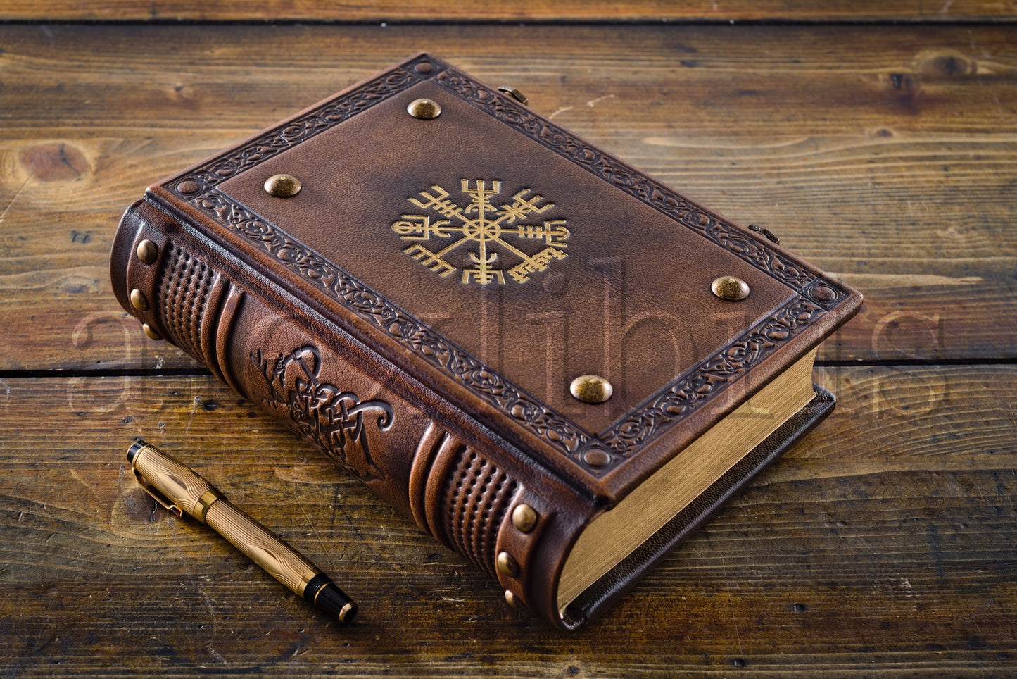 Vegvisir Leather Journal: Large 7.5 x 10 Inches, 600 Blank Pages - Discover the Mysteries of the Viking Age with this Norse-inspired Journal