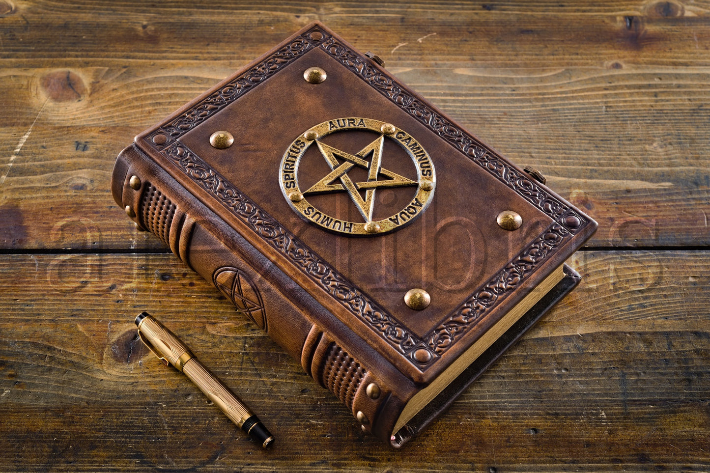 Pentagram Leather Journal: Large 7.5 x 10 Inches, 600 Blank Pages - Unleashing the Power of the Elements