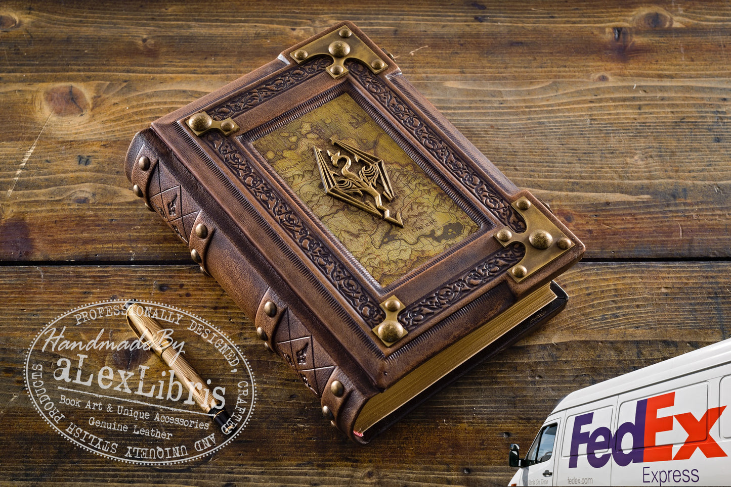 Skyrim Leather Journal: Large 8 x 10 Inches, 600 Blank Pages, Medieval Style - A Gamer's Handbook inspired by Skyrim and the Dark Brotherhood