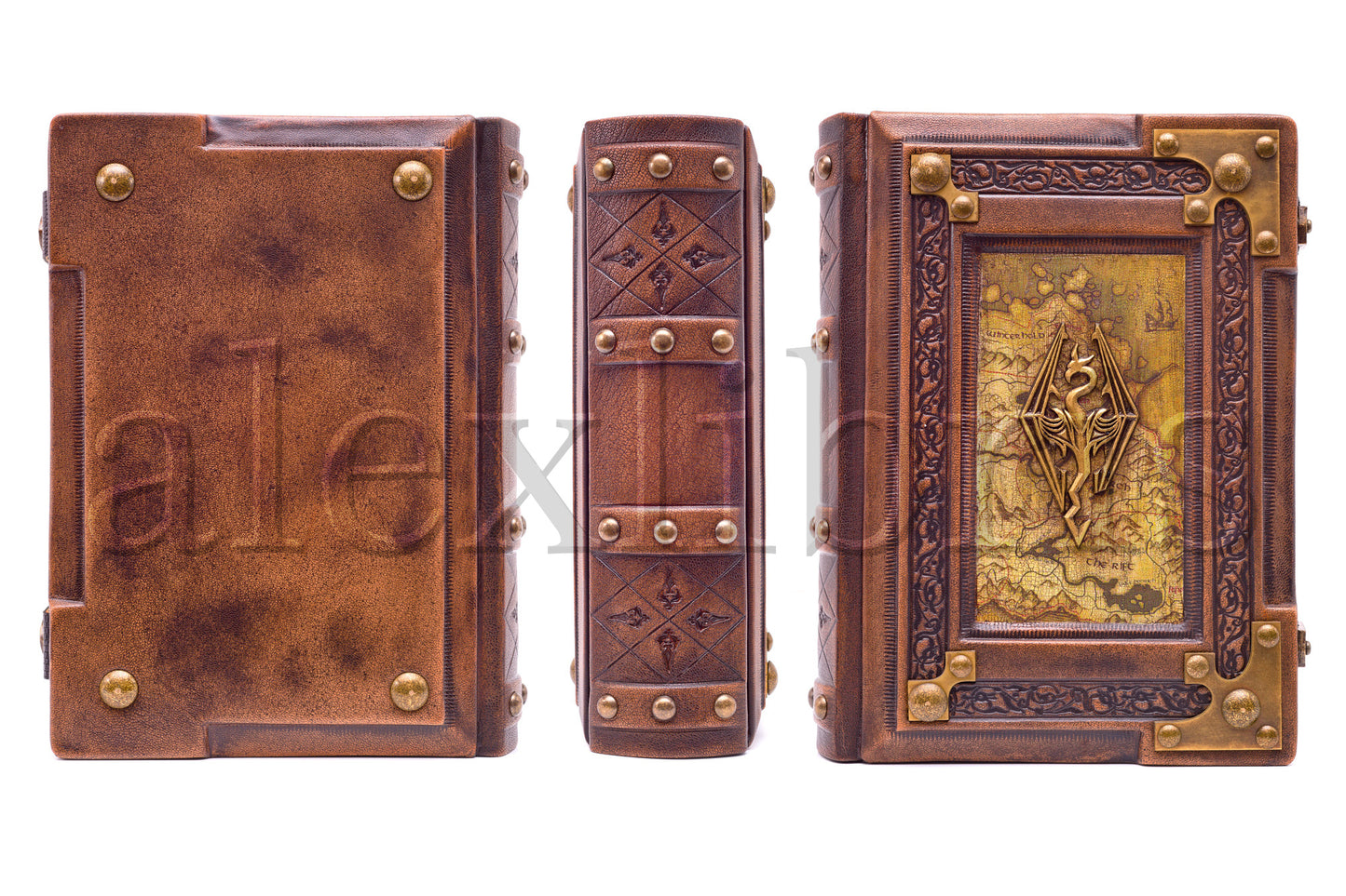 Skyrim Leather Journal: Large 8 x 10 Inches, 600 Blank Pages, Medieval Style - A Gamer's Handbook inspired by Skyrim and the Dark Brotherhood