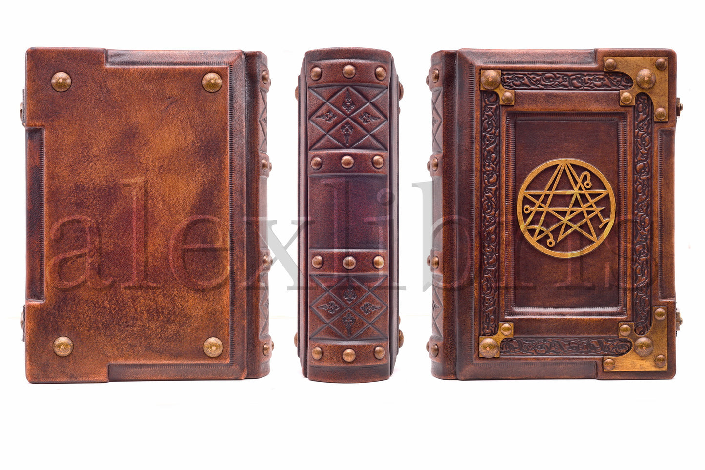 Cthulhu Leather Journal: 8 x 10 Inches, 600 Blank Pages - Unveiling the Secrets of Lovecraftian Lore and Ancient Magics