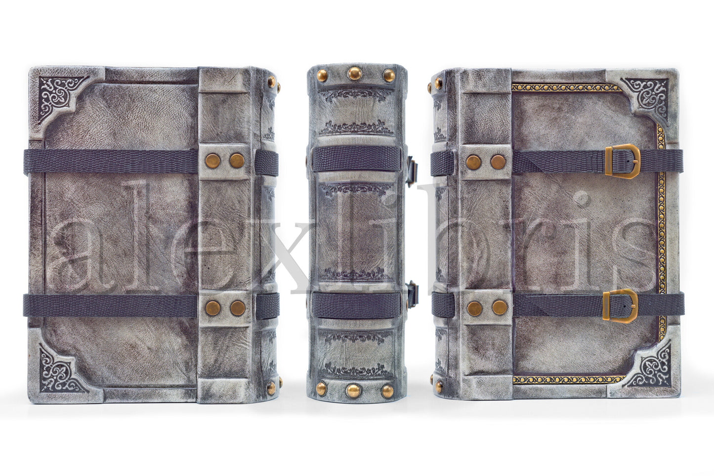 Belted Secrets: 8 x 10 Inches, 600 Blank Pages - Unveiling Mysteries with a Strap Closure