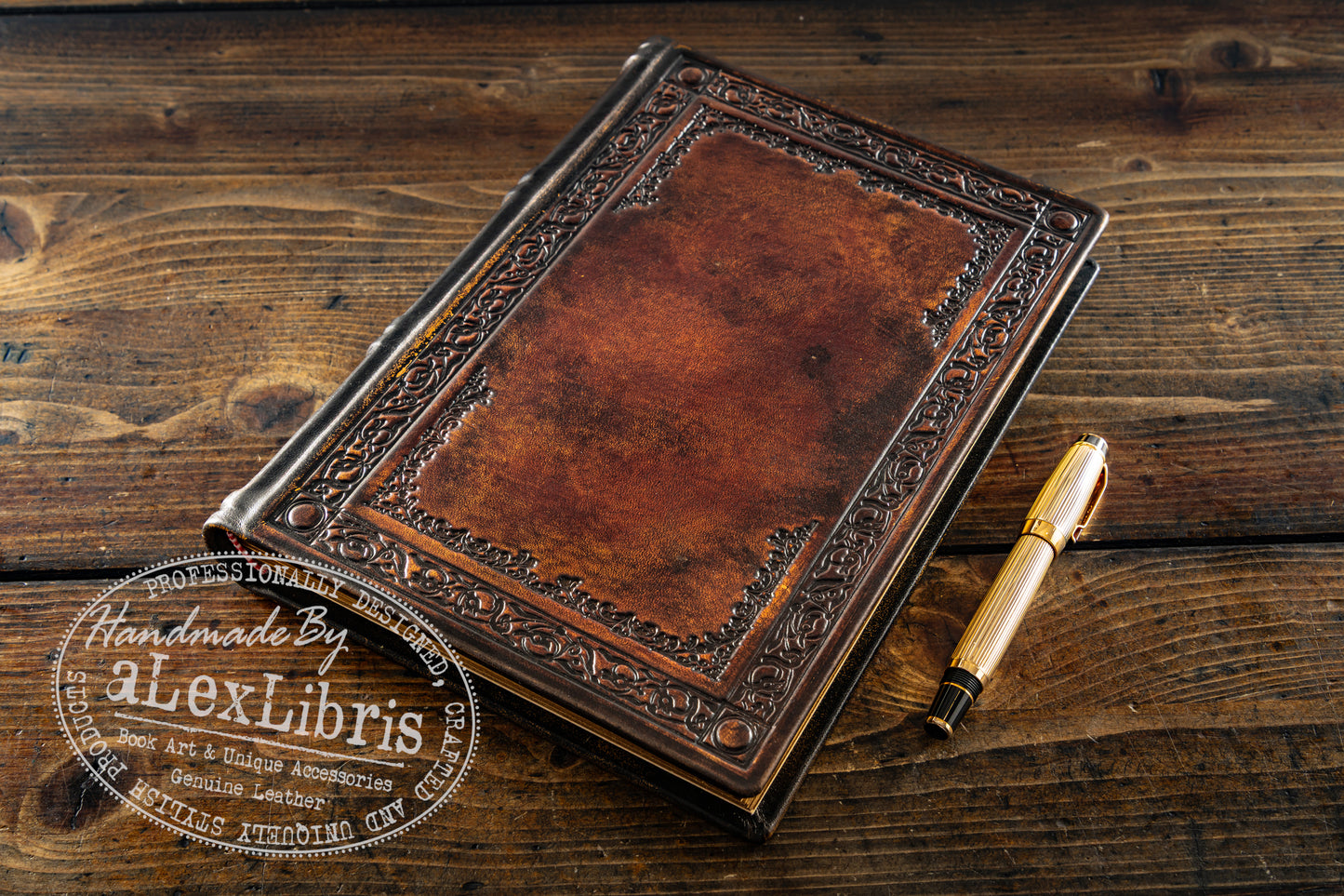 Elegant Leather Agenda: Large 8 x 10 Inches, 260 Blank Pages - Organize Your Days with Style and Elegance in this Antiqued Leather Journal