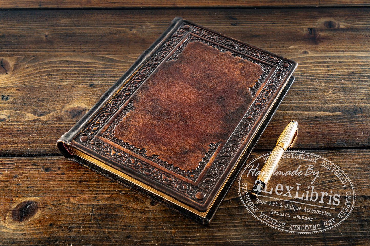 Elegant Leather Agenda: Large 8 x 10 Inches, 260 Blank Pages - Organize Your Days with Style and Elegance in this Antiqued Leather Journal