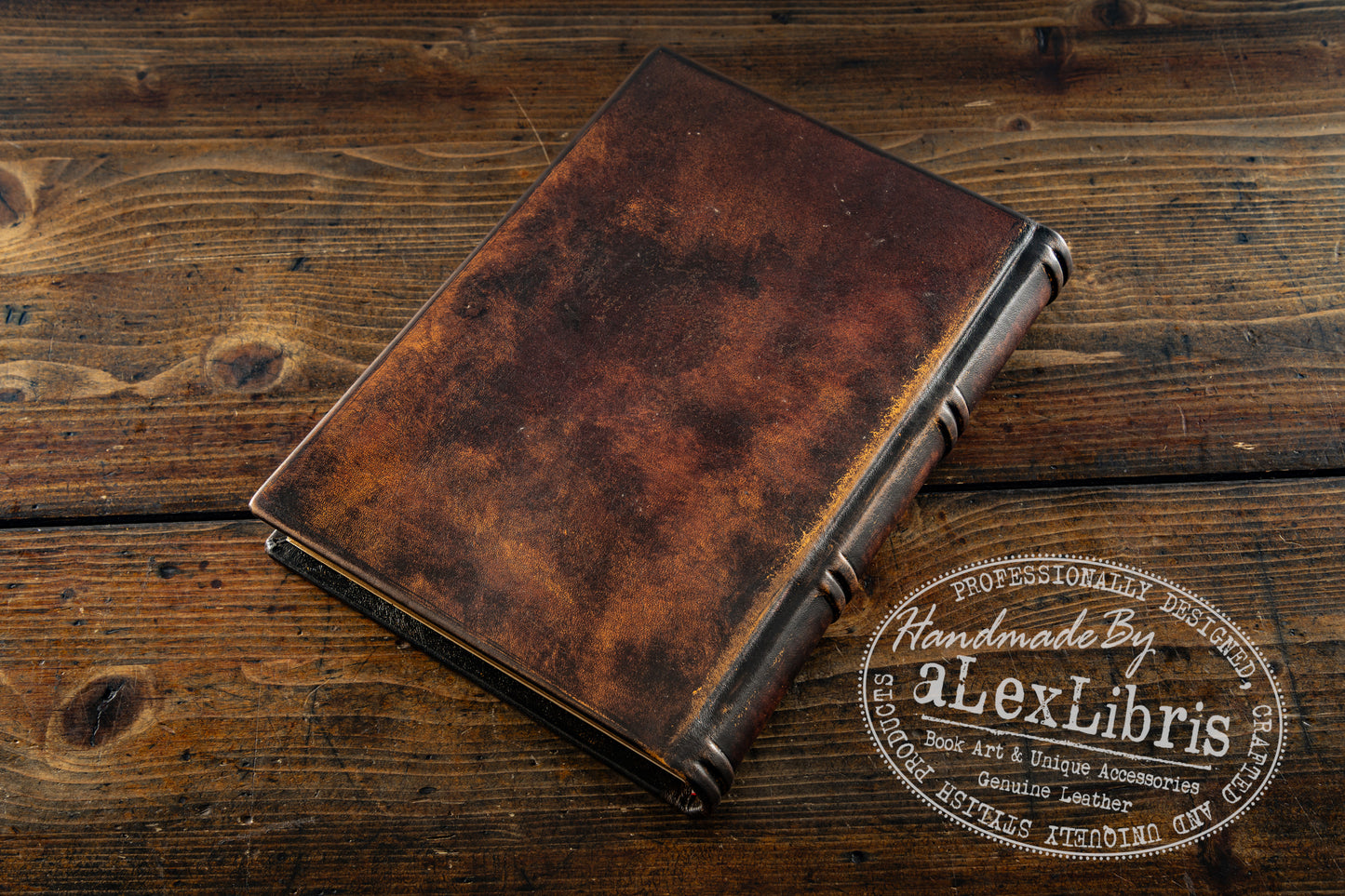 Elegant Leather Agenda: Large 8 x 10 Inches, 260 Blank Pages - Organize Your Days with Style and Elegance in this Antiqued Leather Journal