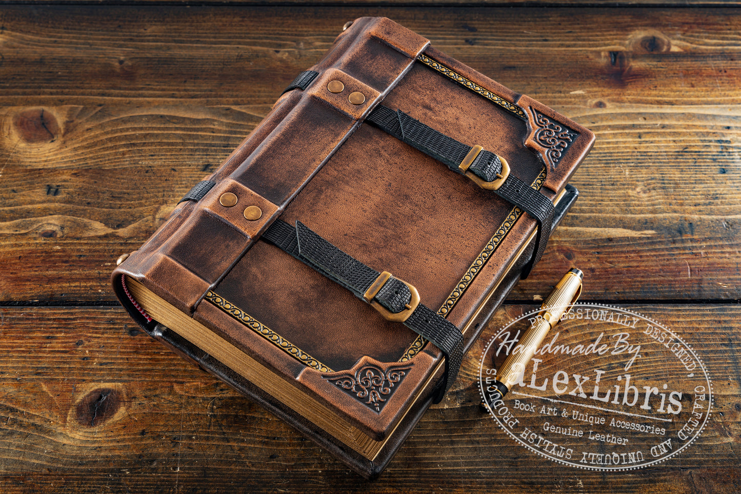 Belted Secrets: 8 x 10 Inches, 600 Blank Pages - Unveiling Mysteries with a Strap Closure