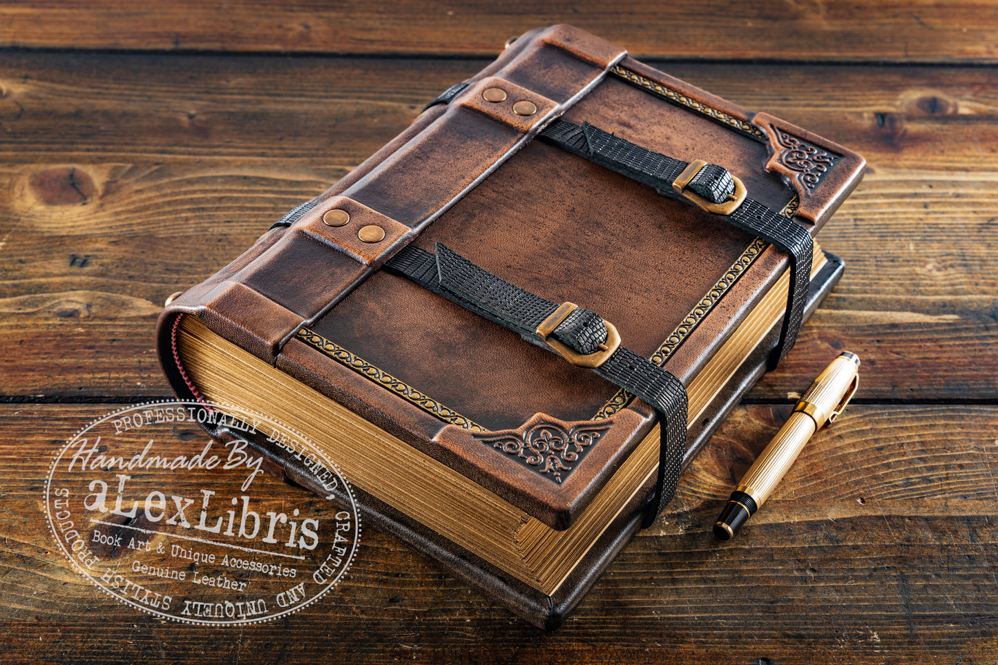 Belted Secrets: 8 x 10 Inches, 600 Blank Pages - Unveiling Mysteries with a Strap Closure