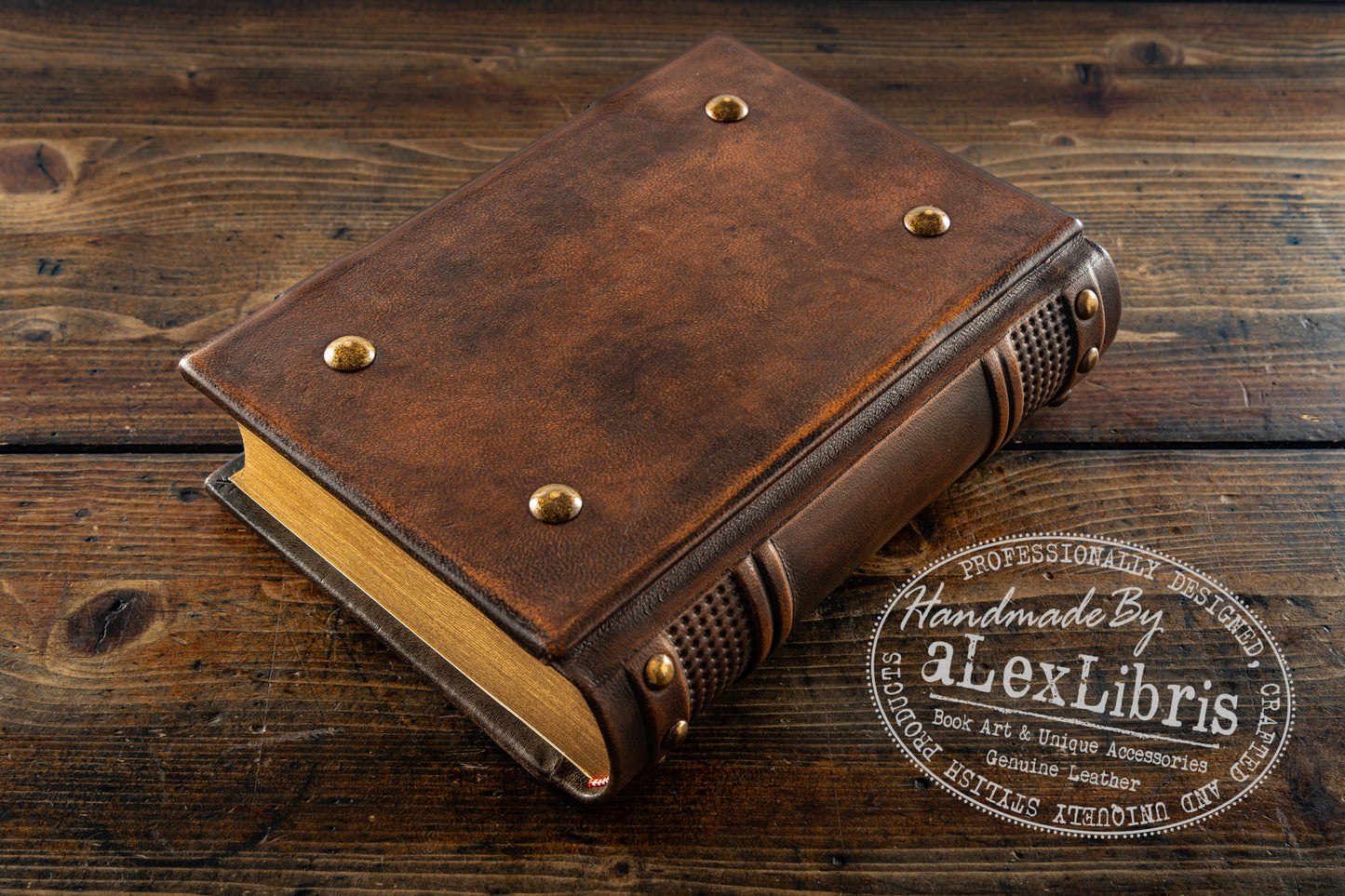 Basmala Leather Journal: 7.5 x 10 Inches, 600 Blank Pages - Embark on a Journey of Calligraphy and Inspiration with this Medieval-Styled Leather Journal