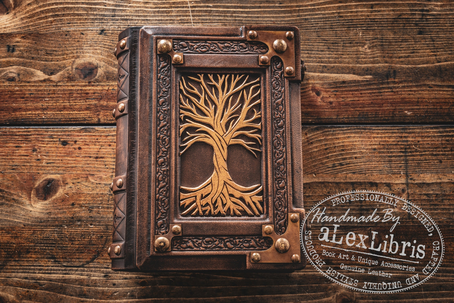 Tree of Life Leather Journal: Large 8 x 10 Inches, 600 Blank Pages, Medieval Style - A Pinnacle of Wisdom and Growth