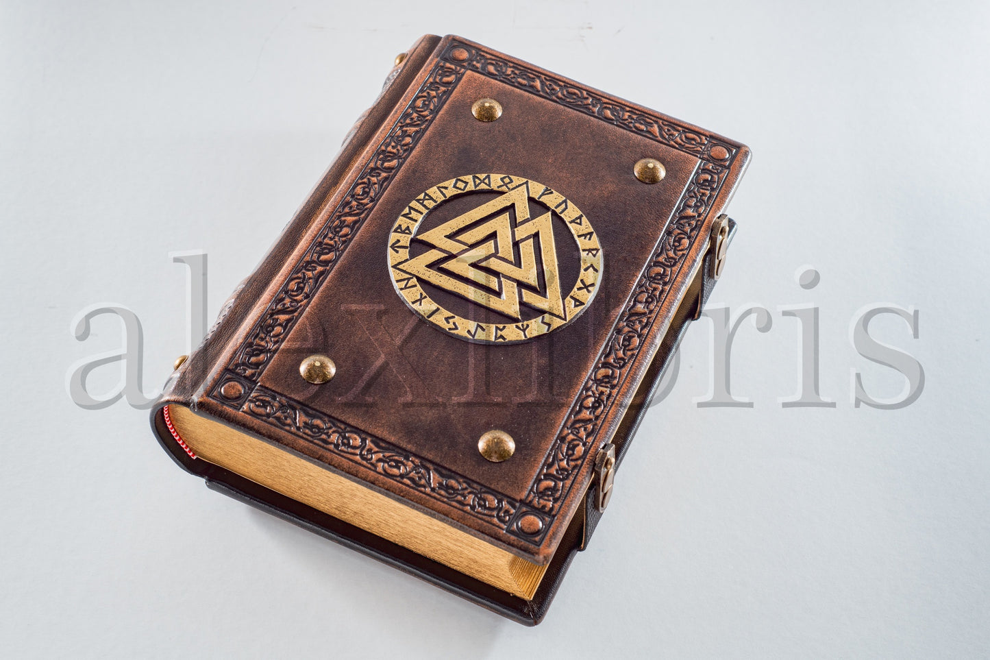 Valknut Leather Journal: Large 7.5 x 10 Inches, 600 Blank Pages - A Tribute to the Norse Gods and the Wisdom of Havamal