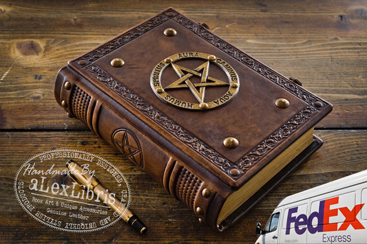 Pentagram Leather Journal: Large 7.5 x 10 Inches, 600 Blank Pages - Unleashing the Power of the Elements