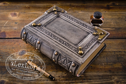 Medieval Leather Journal: Large 8 x 10 Inches, 600 Blank Pages - Delve into the Mystical World with this Enchanting Book of Shadows, Magical Journal, and Traveler Sketchbook