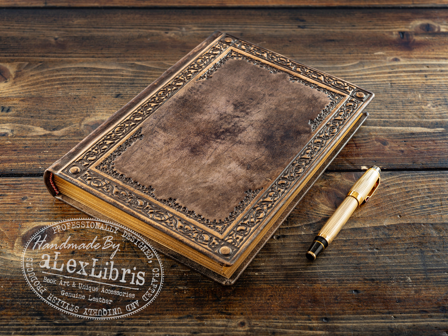 Elegant Leather Agenda: Large 8 x 10 Inches, 260 Blank Pages - Organize Your Days with Style and Elegance in this Antiqued Leather Journal