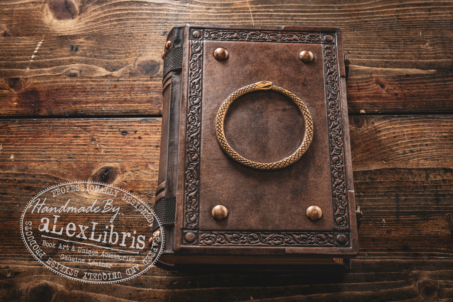 Ouroboros Leather Journal: Large 8 x 10 Inches, 500 Blank Pages - Embrace the Eternal Cycle with this Antiqued Leather Journal